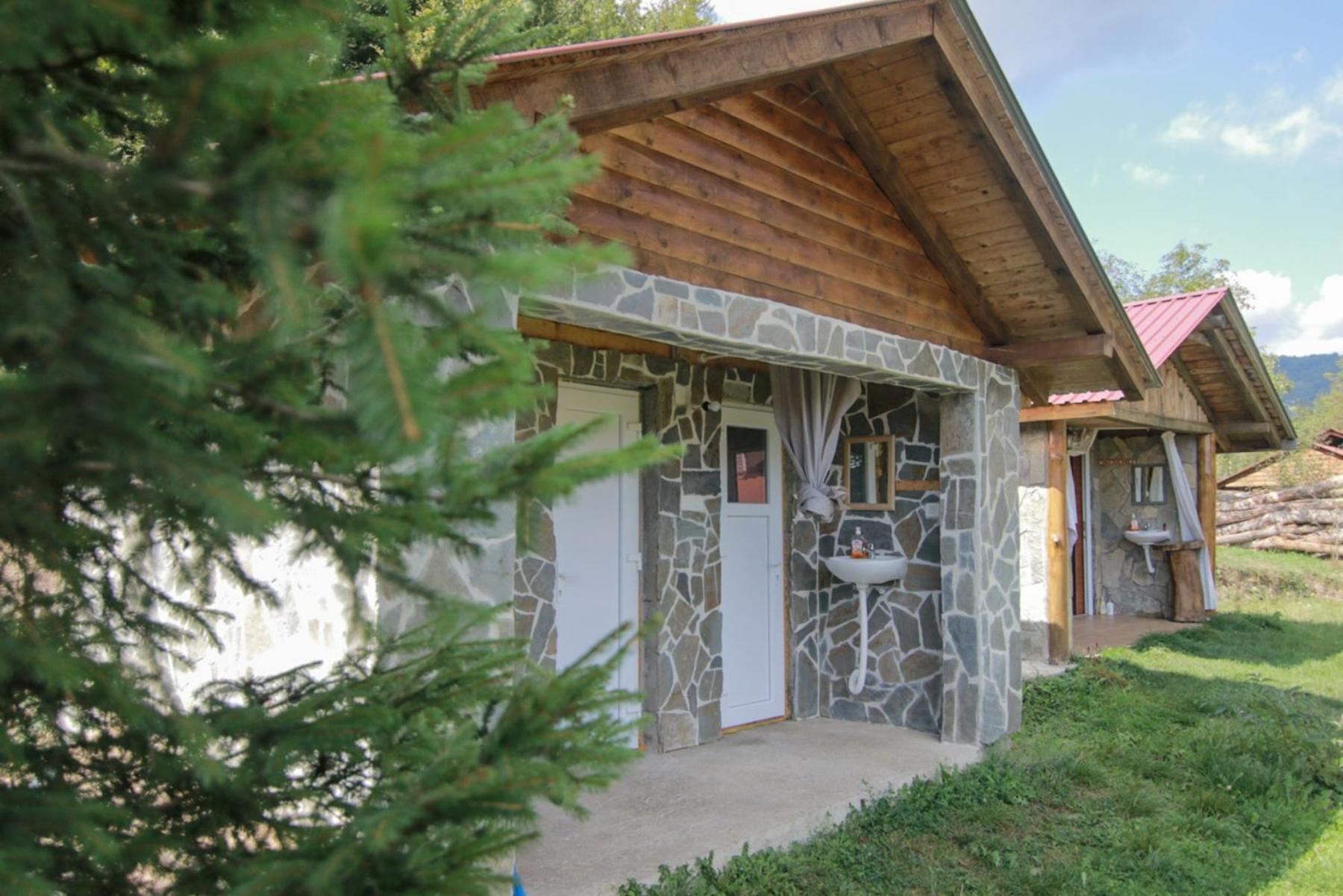 Camp &apartmens Scepanovic Campeggio