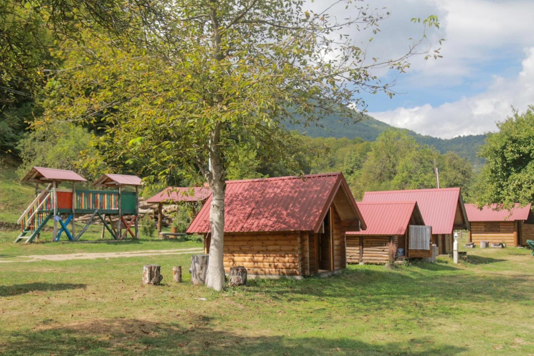 Camp &apartmens Scepanovic Campeggio
